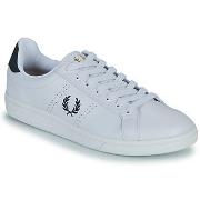 Lage Sneakers Fred Perry B721 LEATHER