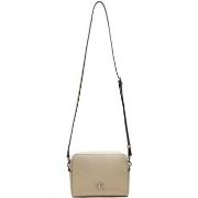 Tas Calvin Klein Jeans MINIMAL MONOGRAM CAMERA BAG K60K612719