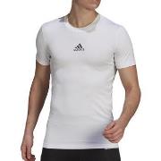 T-shirt adidas -