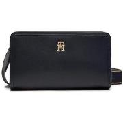 Handtas Tommy Hilfiger -