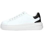 Lage Sneakers Guess FLJELBFAL12