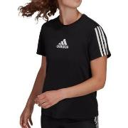 T-shirt adidas -