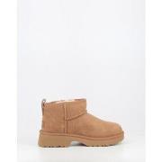 Enkellaarzen UGG CLASSIC ULTRA MINI NEW HEIGHTS