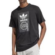 T-shirt adidas -