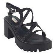 Sportschoenen MTNG Sandalia señora MUSTANG 52991 negro