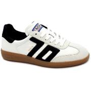 Lage Sneakers Back 70 B70-E25-108001-1130