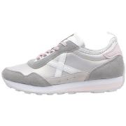 Lage Sneakers Munich UM WOMAN