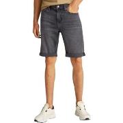 Korte Broek Calvin Klein Jeans SLIM J30J327515