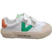 Lage Sneakers Victoria tribu