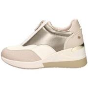 Lage Sneakers Xti 141874