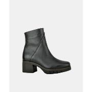 Enkellaarzen Paula Urban 11 1140