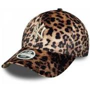 Pet New-Era Wmns leo velour 9forty neyyan