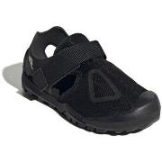 Lage Sneakers adidas Captain Toey 20