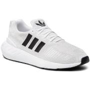 Lage Sneakers adidas Swift Run 22