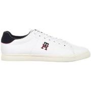 Lage Sneakers Tommy Hilfiger buty core vulc varsity monogram