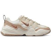 Lage Sneakers Nike Tech Hera
