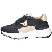 Lage Sneakers Ferre F-451