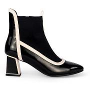 Enkellaarzen Rock Away -