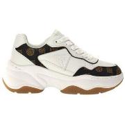 Lage Sneakers Guess Bottines