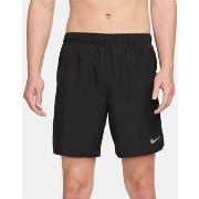 Korte Broek Nike Challenger