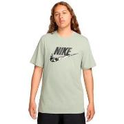 T-shirt Korte Mouw Nike T-shirt Sportswear vert