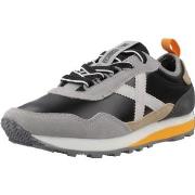 Lage Sneakers Munich UM WMN 35