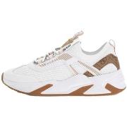 Lage Sneakers Guess FLPGENFAP12