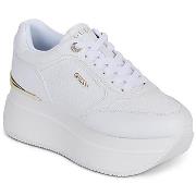 Lage Sneakers Guess CAMRIO