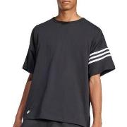T-shirt adidas -