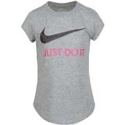 T-shirt Korte Mouw Nike 36F245-042