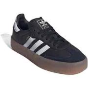 Lage Sneakers adidas JI1350