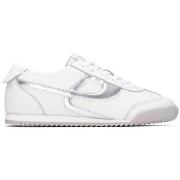 Lage Sneakers Xti 14500802