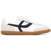 Lage Sneakers Xti 14505501