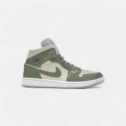 Hoge Sneakers Nike jordan-1-mid-se-sea-glass-oil-green-womens