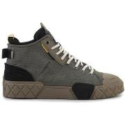 Hoge Sneakers Palladium Ace City Shel Chukka
