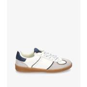 Lage Sneakers Corina M6040