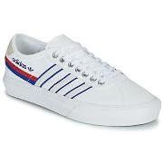 Baskets basses adidas DELPALA