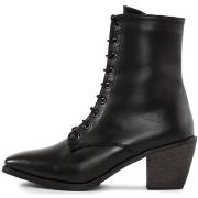 Boots Sole Sisters -