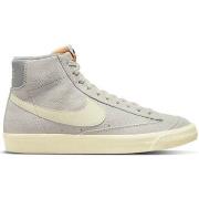 Baskets Nike Blazer Mid '77 Premium / Beige