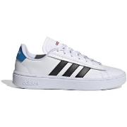 Baskets basses adidas Grand Court Alpha