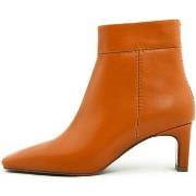 Boots Sole Sisters SS2Y0262_201_DARK_TAN