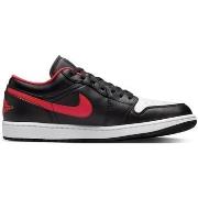 Baskets basses Nike Air Jordan 1