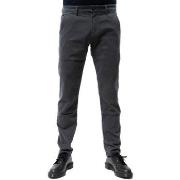 Pantalon Jeckerson UPA081MR630