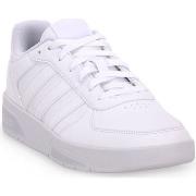 Baskets adidas COURTBEAT