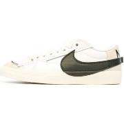 Baskets basses Nike DQ1470-101