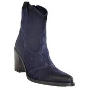 Boots Emanuele Crasto 5023