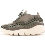 Baskets basses Nike Air Footscape Woven