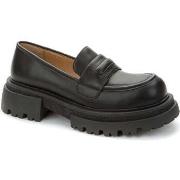 Mocassins Betsy black casual closed loafers