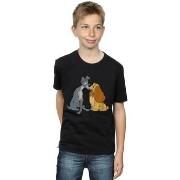 T-shirt enfant Disney Lady And The Tramp Distressed Kiss