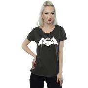 T-shirt Dc Comics Batman v Superman Beaten Logo